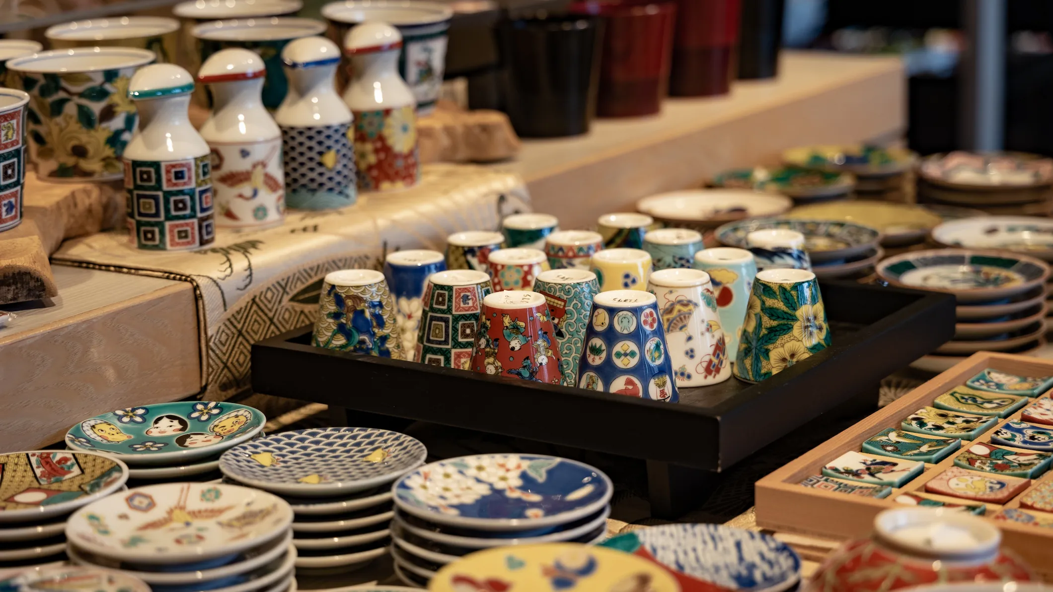 九谷焼とは - 漆陶舗あらき