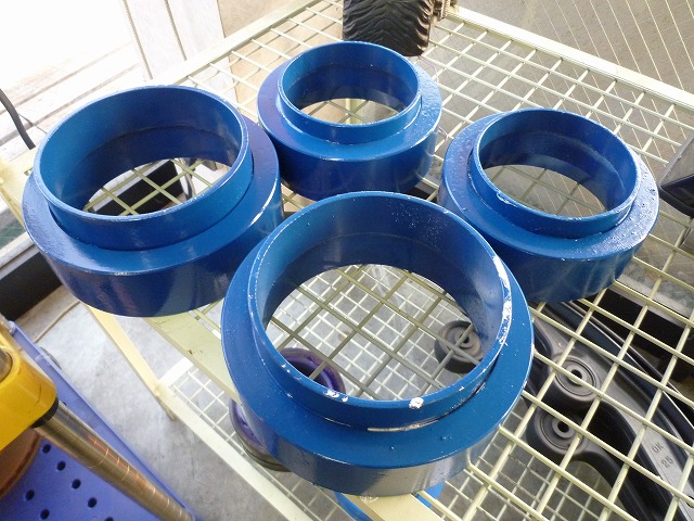 ランクル80 1インチ～2インチ ソーサー - この人にこの車ありき