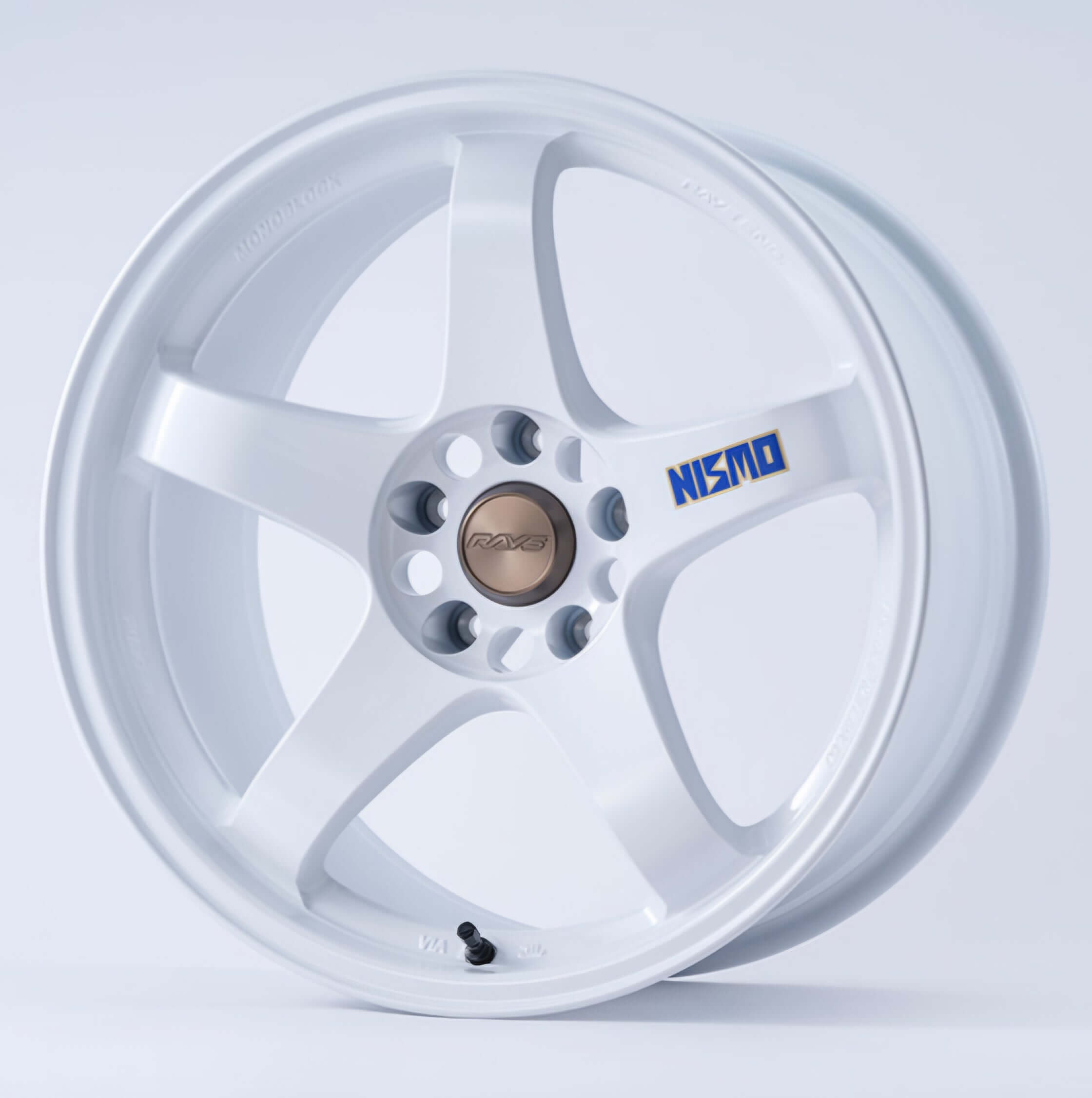 40th Anniversary NISMO Special White LMGT4 Wheel Set - NizmoPartsPlug