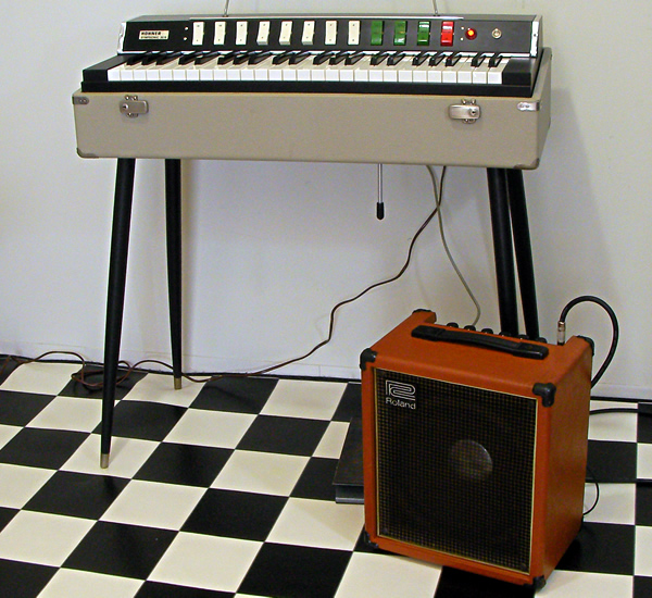 organ69 : [ap028]Roland Cube-40