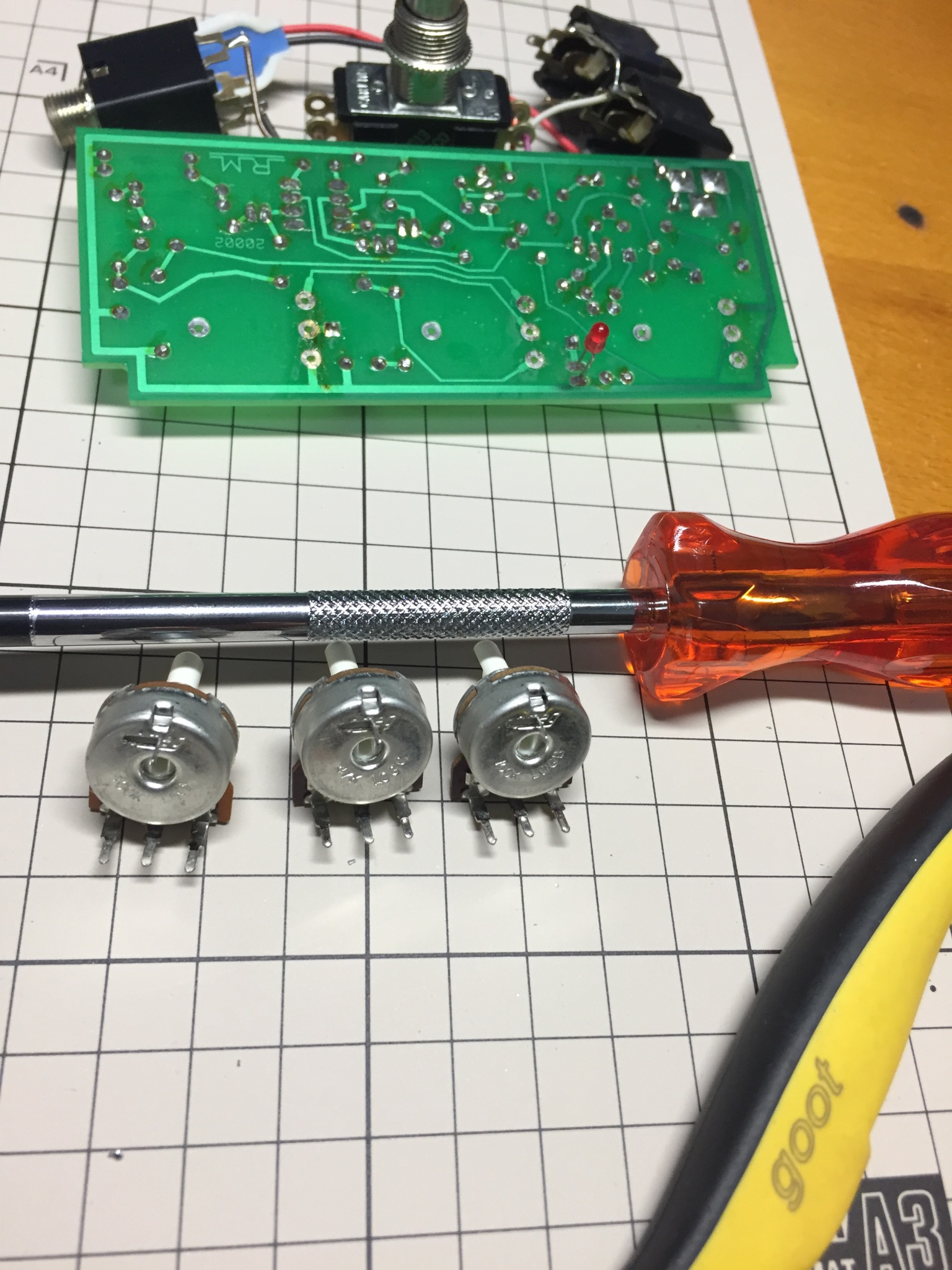 ROGER MAYER VOODOO-BASS 初期型メンテ | エフェクター工房 Camuro