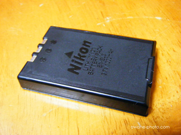 Nikon COOLPIX2500復活！ バッテリーパックにバッテリーパックを内蔵