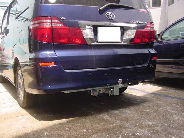 トヨタアルファード 1500kg牽引用 ヒッチメンバ SUNROCKY 福伸工業