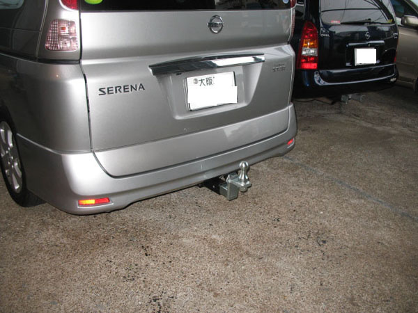 日産セレナハイウェイスター 1000kg牽引 オーダーメイドヒッチメンバー