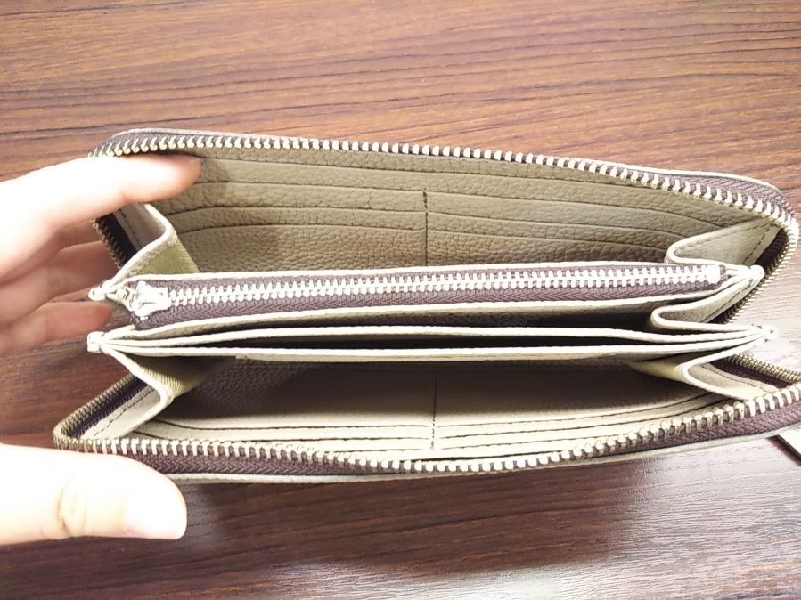 piccino(ピッチーノ)/カーフシュリンク/ラウンドファスナー財布