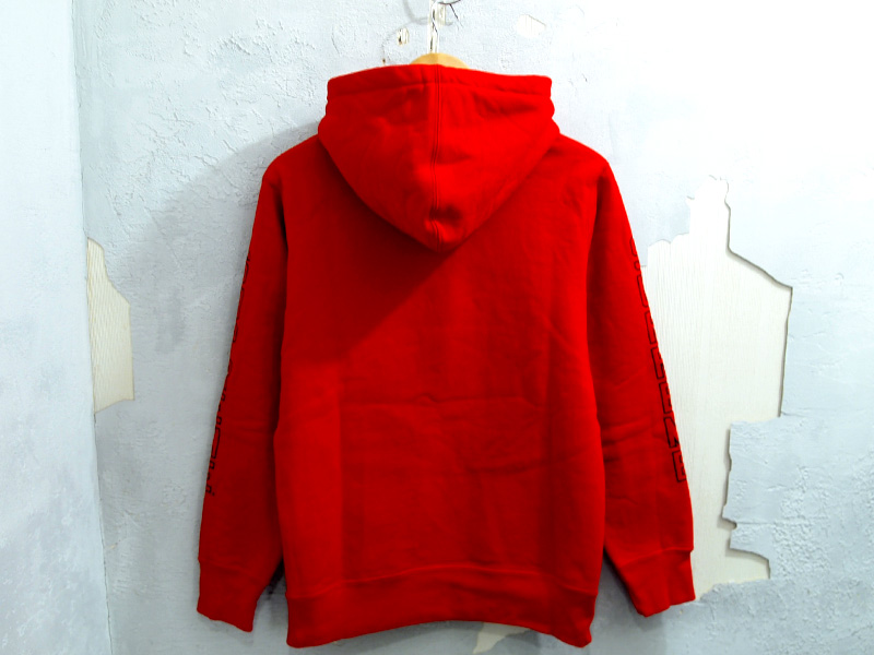Supreme 'Vampirella Hooded Sweatshirt'パーカー スウェット
