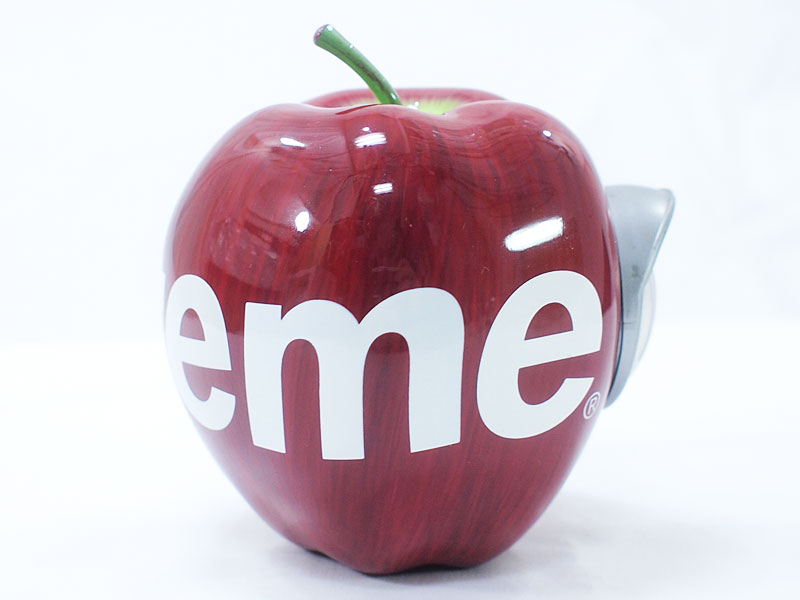 Supreme×UNDERCOVER×MEDICOM TOY 'Gilapple Light'リンゴ ライト