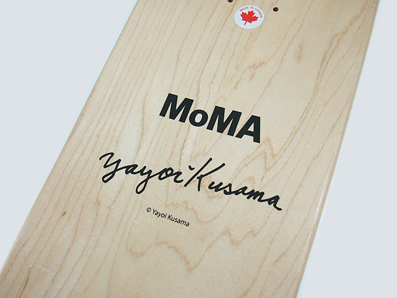 MoMA x 草間彌生 'DOTS Skateboard'コラボレーション スケートボード