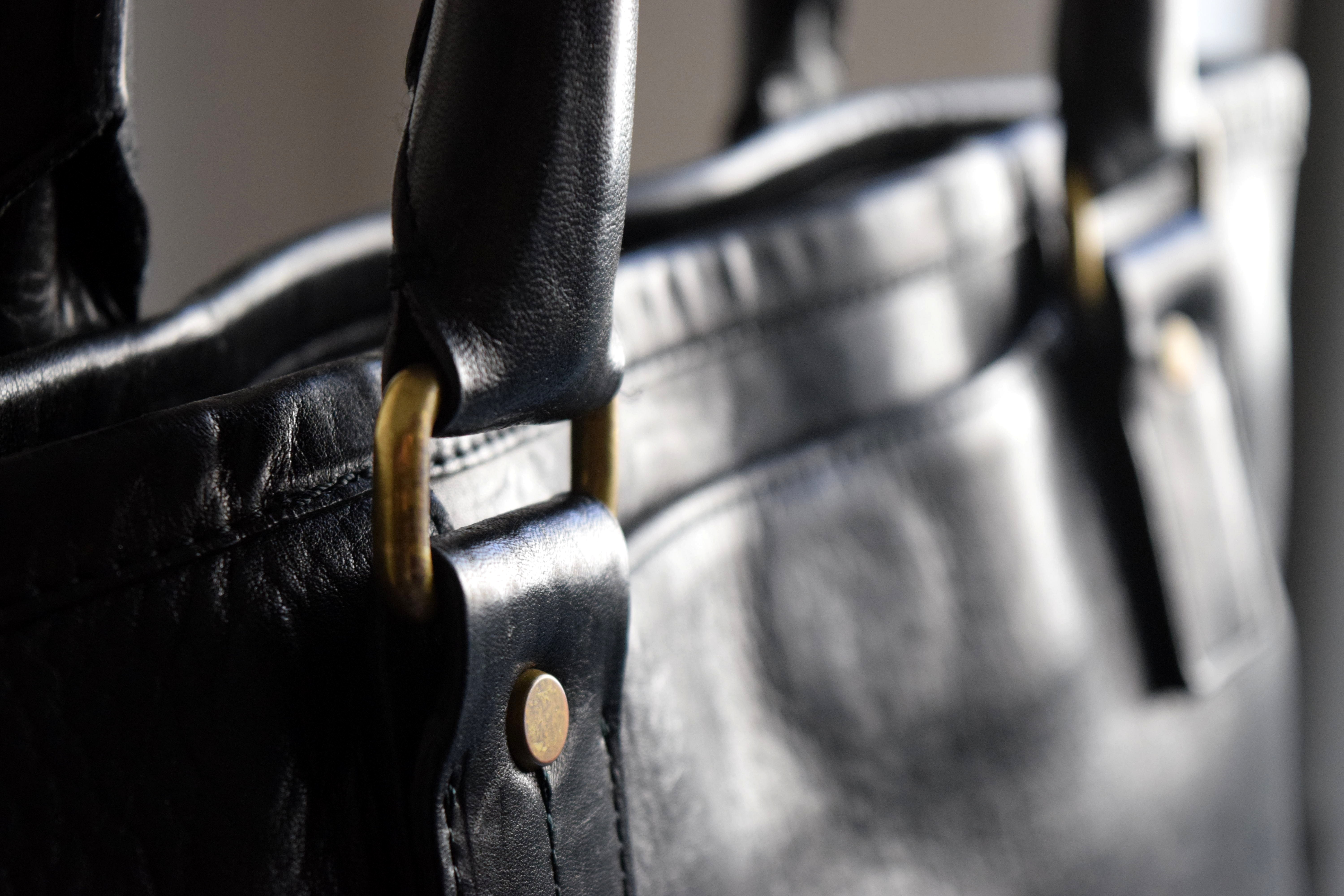 ストック5.土屋鞄のガジェットスタジオキャリートート | シャツと休む