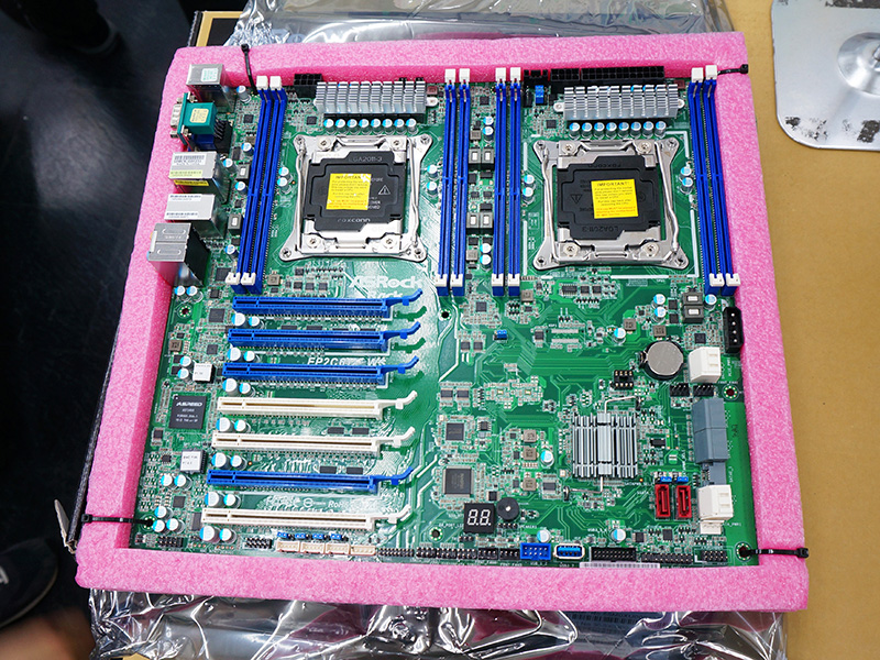 デュアルCPU対応のXeonマザーがASRock Rackから登場、実売5.8万円