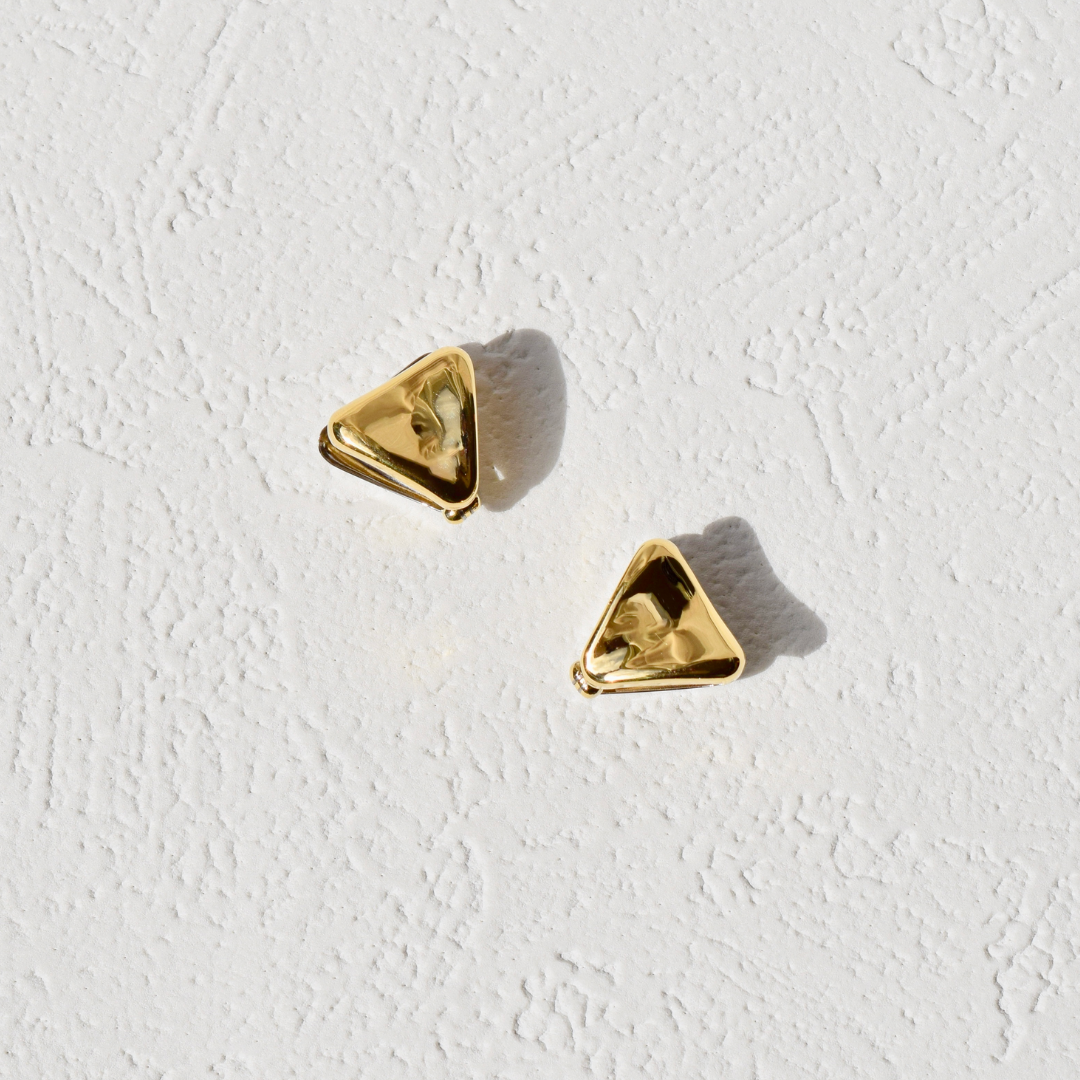 さんかく ピアリング K18 / Pt900 – ALINA