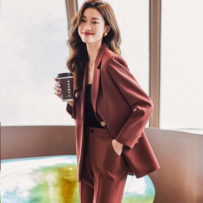 大きいサイズ レディース｜しなやか美ラインぽっちゃりレッドスーツ