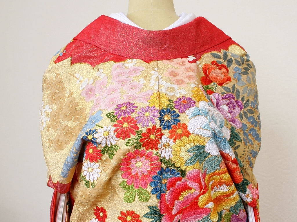 名古屋で こだわりの白無垢・色打掛・引き振袖レンタル｜婚礼和装専門