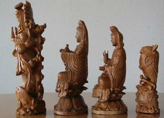 バリ島木彫り工芸品/人形の販売コーナー・WOOD CURVING