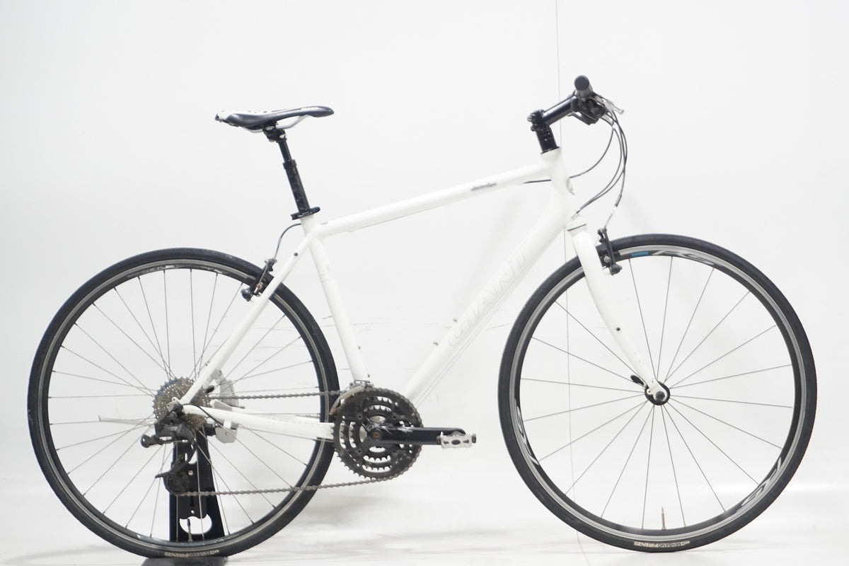 GIANT 「ジャイアント」 ESCAPE R3.1 2011年モデル クロスバイク