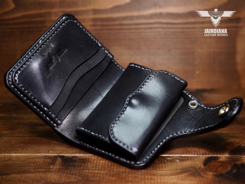 BCHC-B コンパクトサイズが手に馴染むハーフウォレット