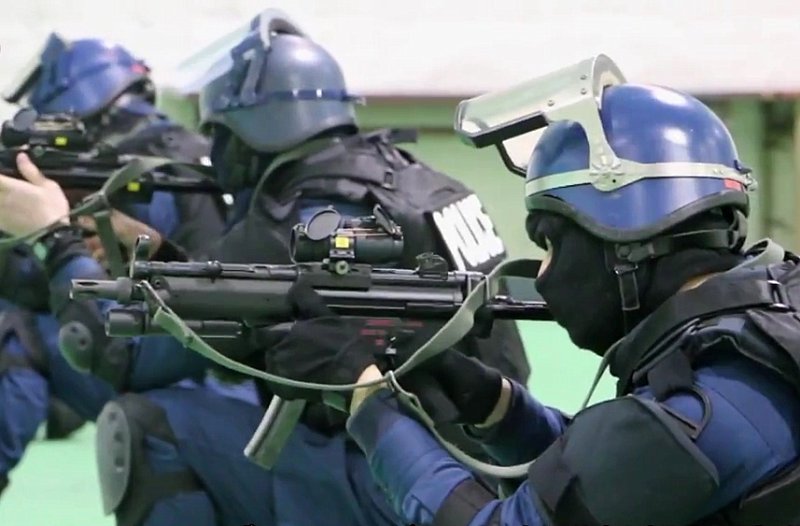 警務部装備施設課特殊装備係:新潟県警察 銃器対策部隊の実弾射撃訓練を