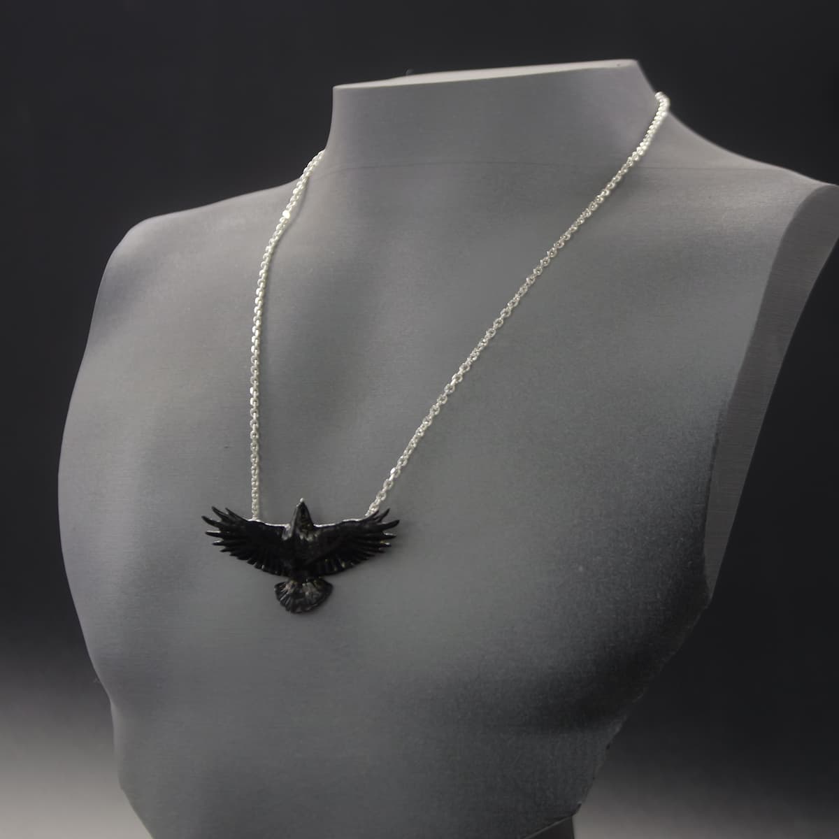 八咫烏のペンダント – Kenichi Asano Studio – Custom Jewelry