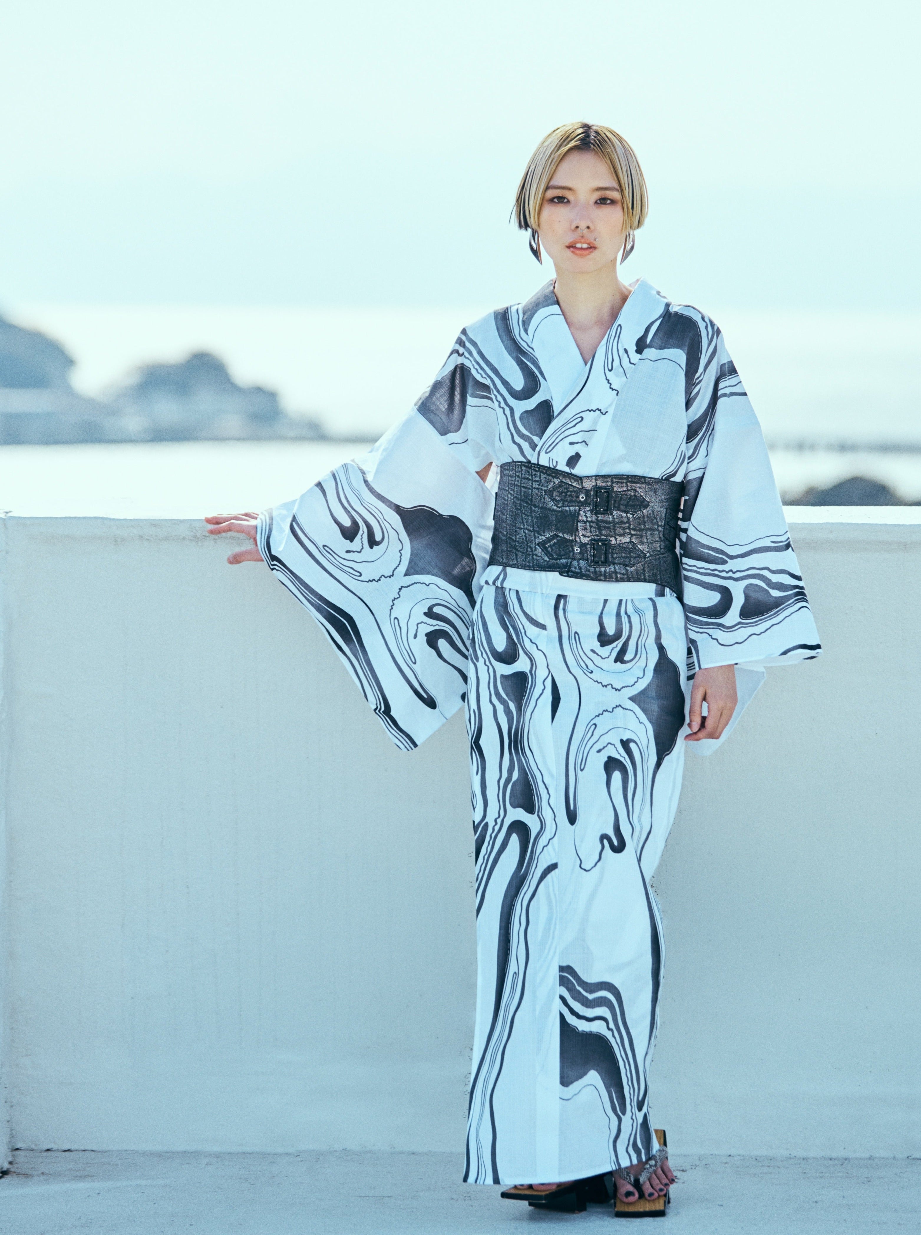 プレタ浴衣｜レディース｜墨流し 白／黒｜KAPUKI