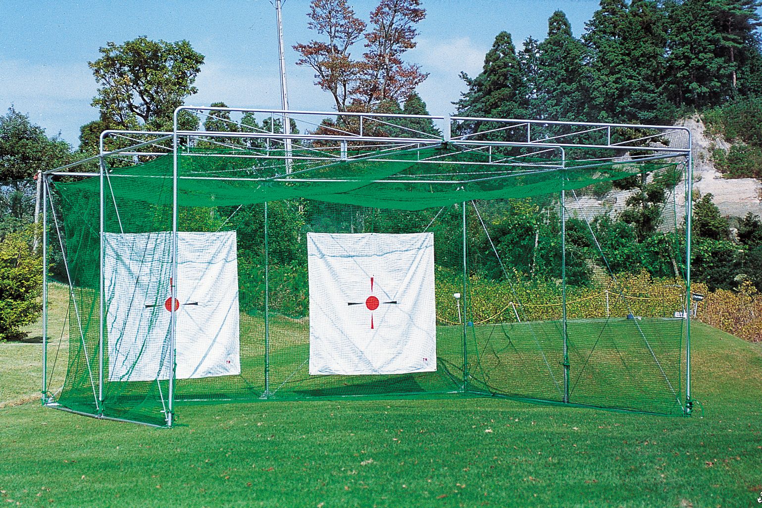 昇降式ゴルフ練習用ケージ2人用(GLタイプ) | クラーク株式会社