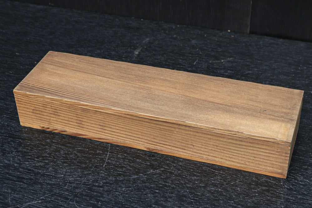 美しい風合いをした蓋付きの木箱 DC6534 – 古福庵 [ KOFUKUAN