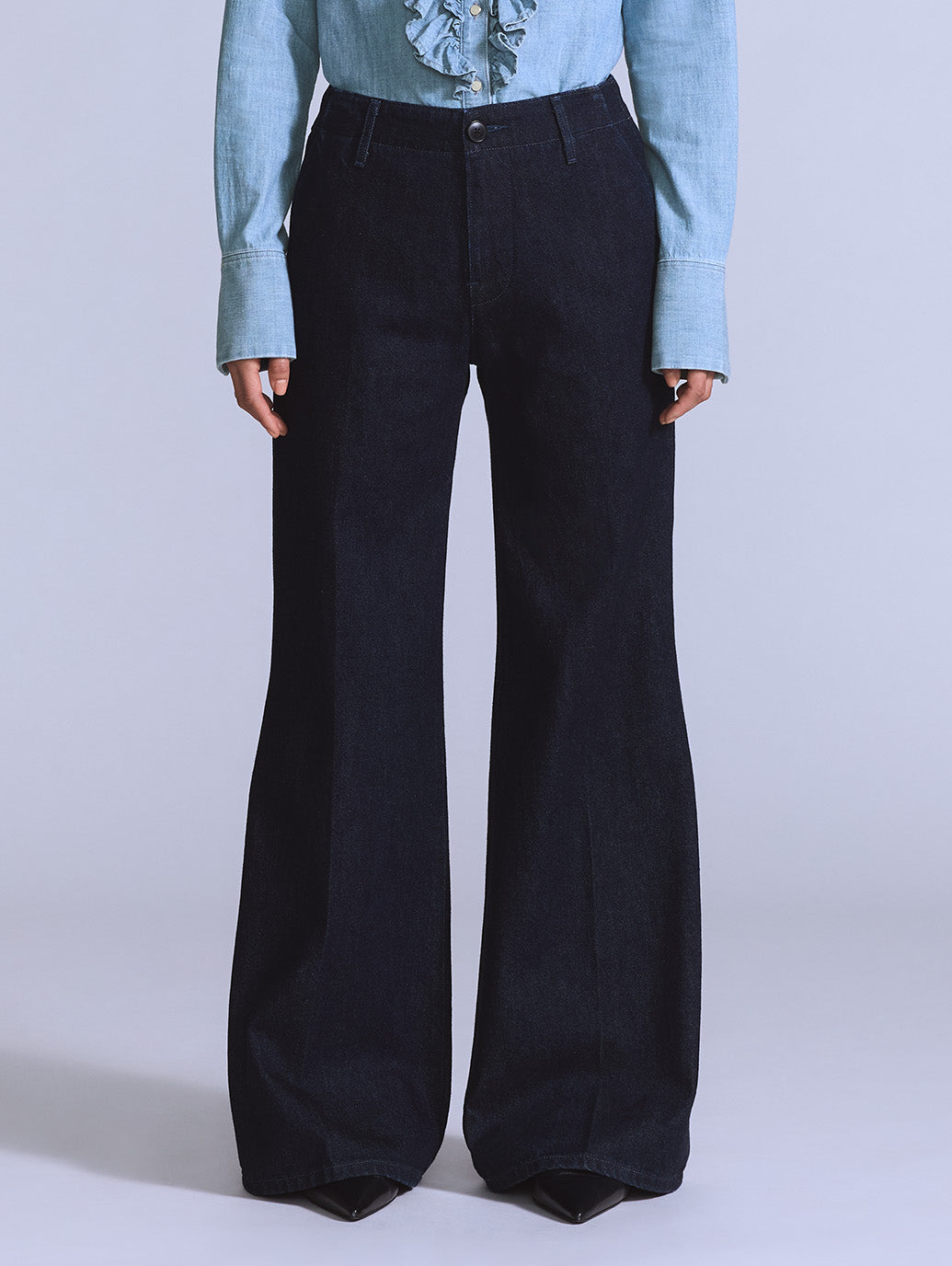 BLUETAB™ STEM フレアトラウザーパンツ ダークインディゴ – リーバイス