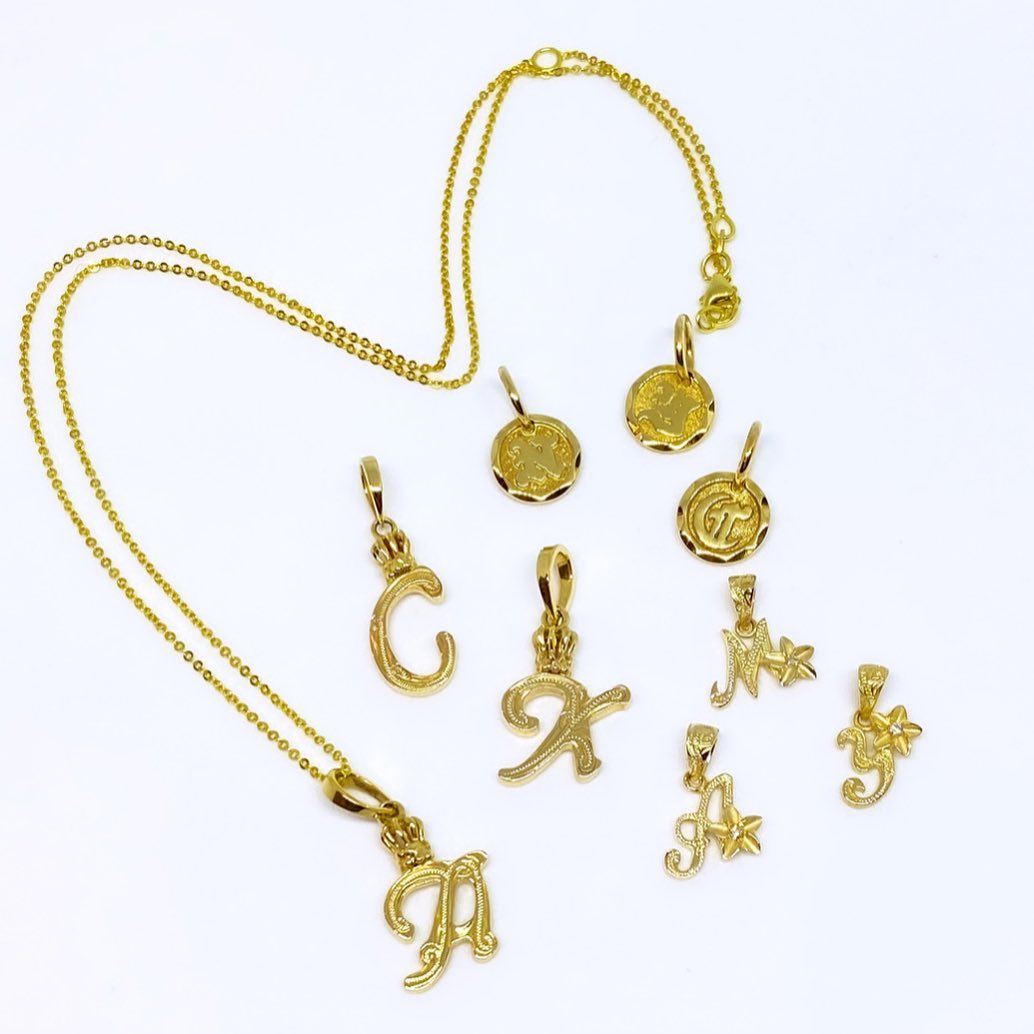 クラウンイニシャル