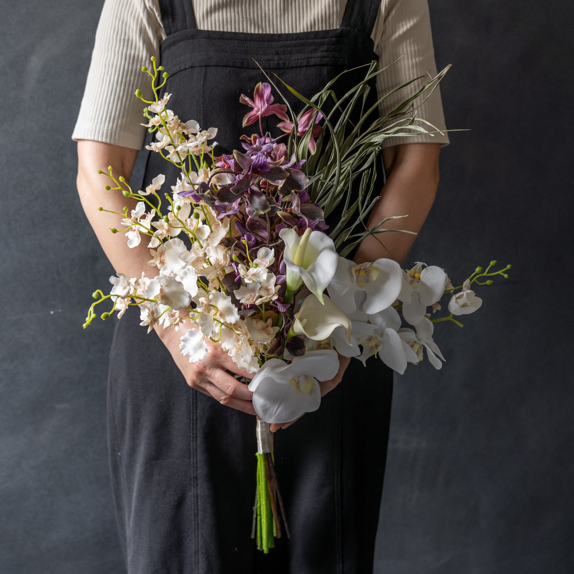 アーティフィシャルフラワー オトナお洒落なホワイト×パープルブーケ