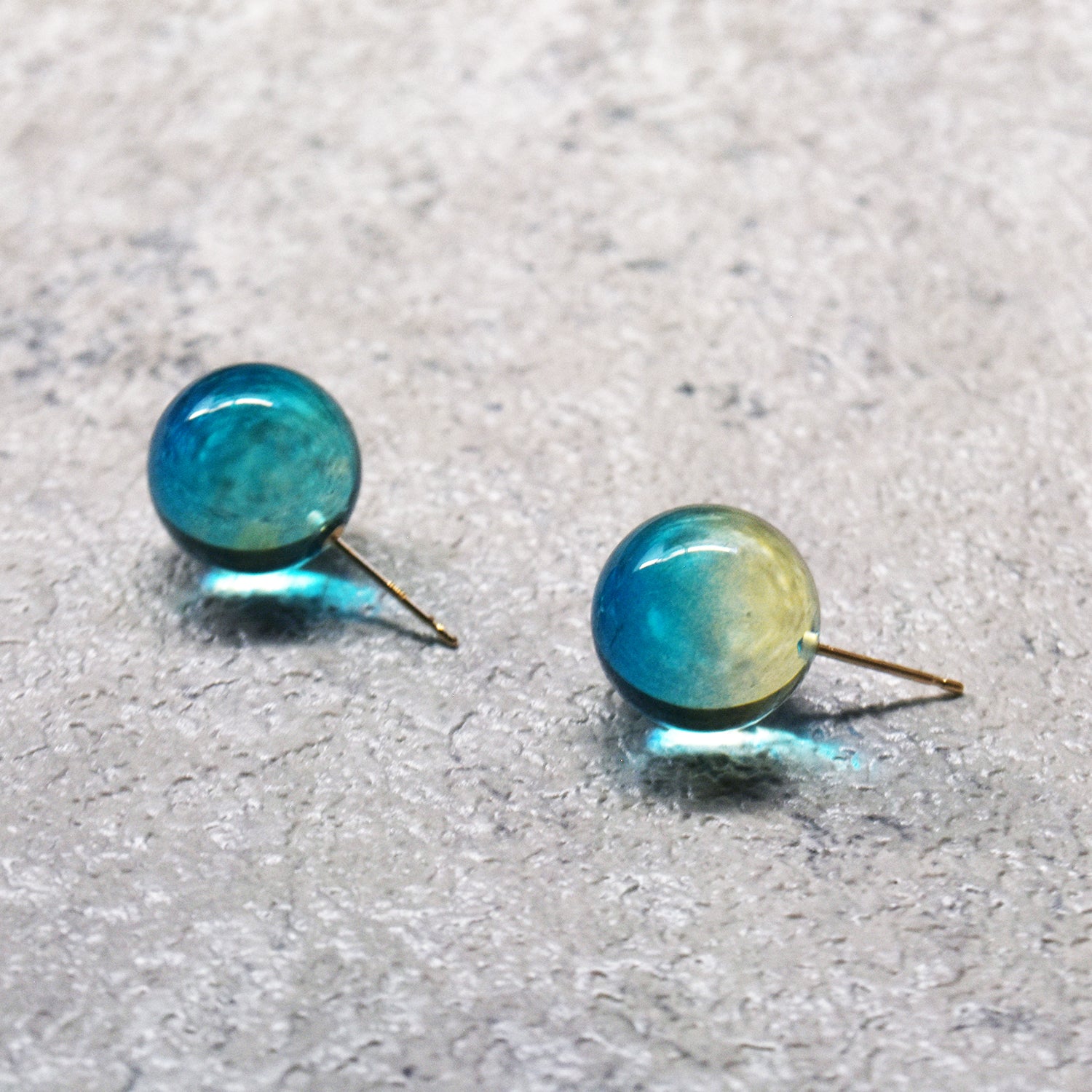 夜のはじまりK18琥珀ピアス – gemish ｜ジェミッシュ 天然石ジュエリー