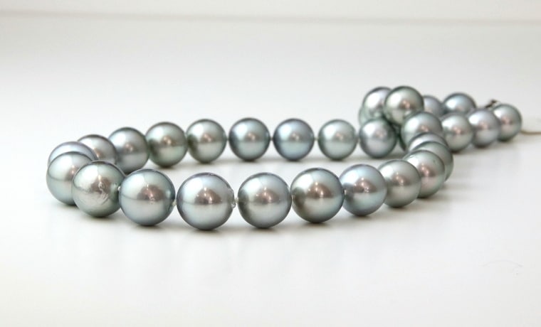 黒蝶真珠”オーシャングレー”ネックレス【大きさ11-14mm・長さ44.5cm