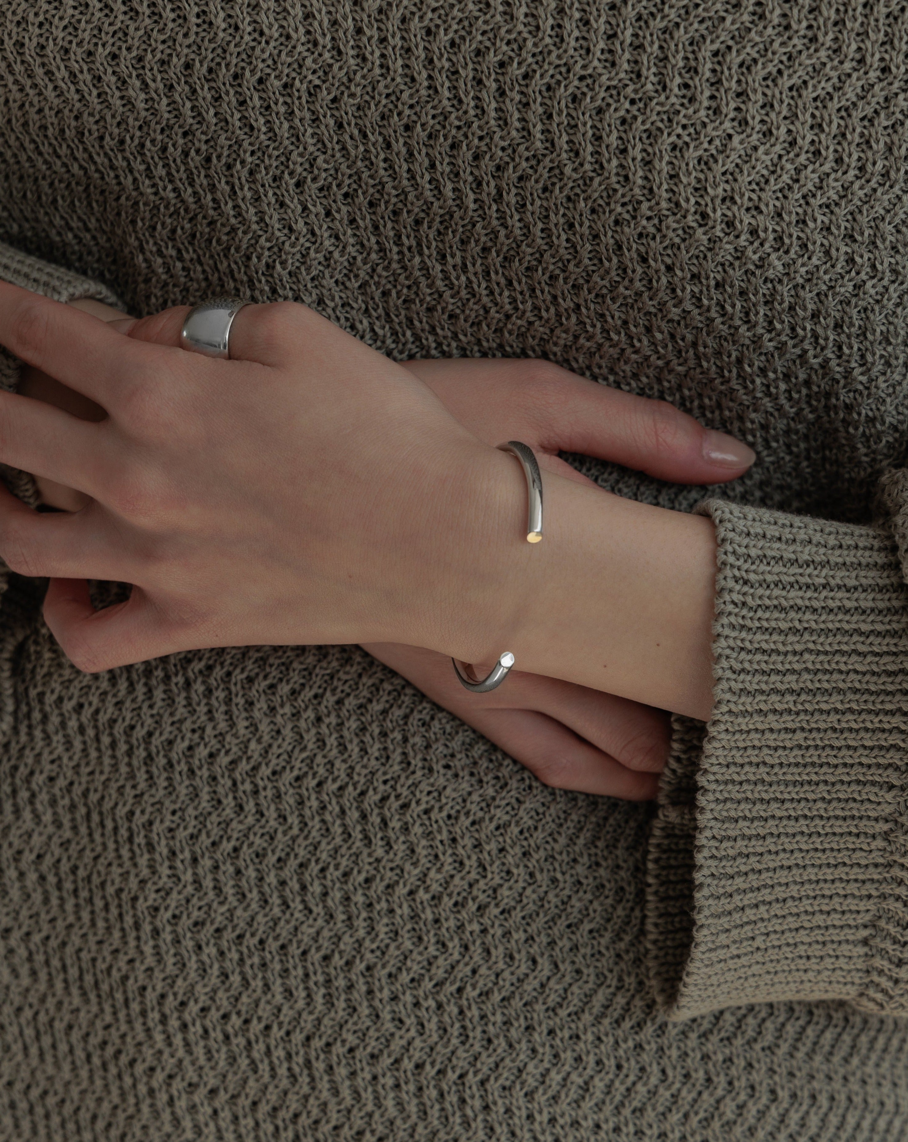 MERLINE BANGLE – h'eres