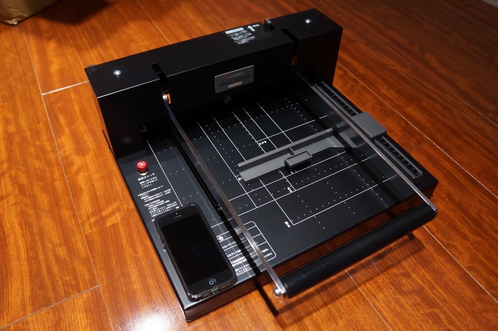 電子書籍自炊界の斬鉄剣？断裁機Durodexスタックカッター200DXを買ってみた