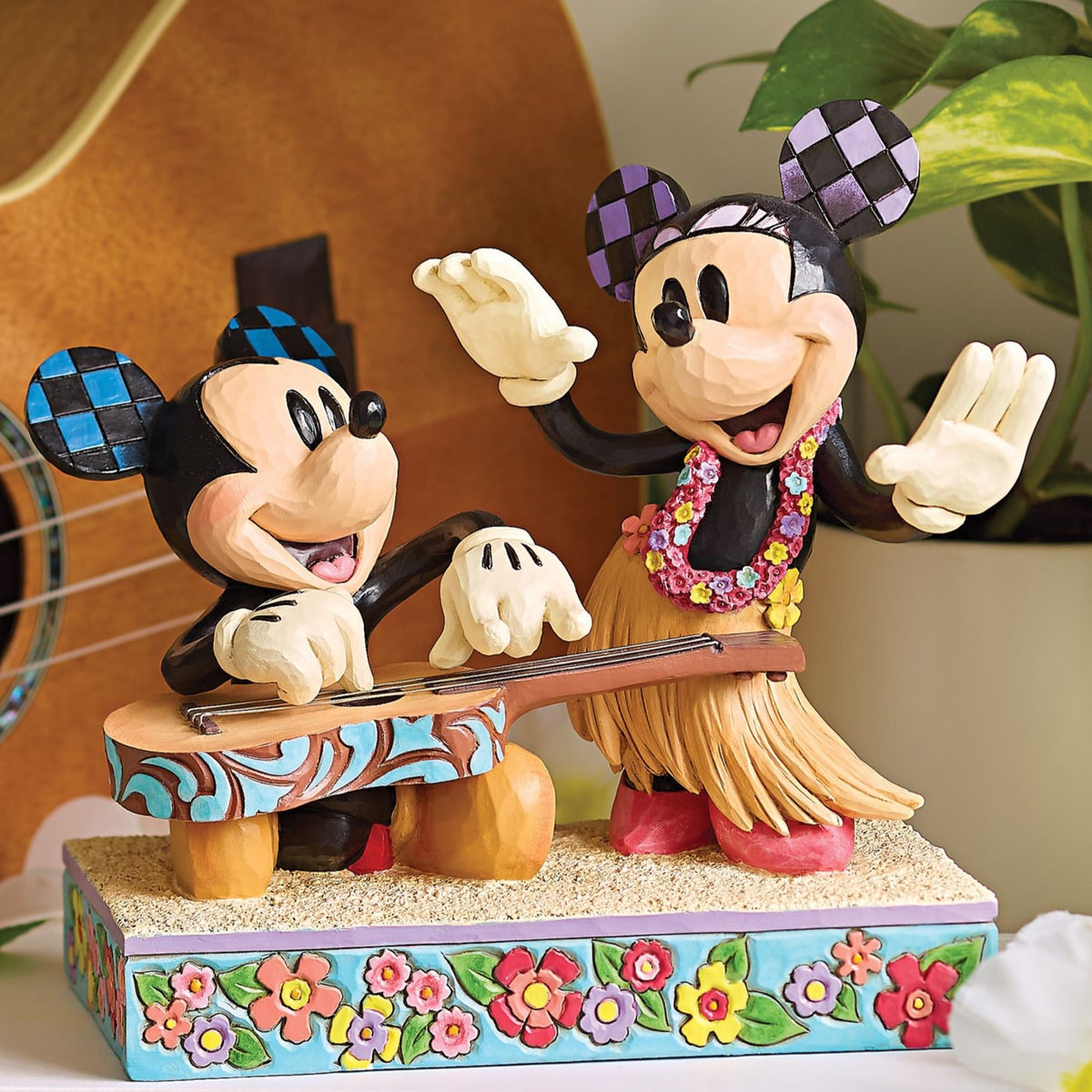 Jim Shore x Disney Traditions - Mickey & Minnie Hawaii Figurine