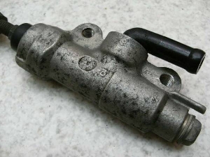 中古バイクパーツ販売専門店アイラブモーターZRX400 リアマスター