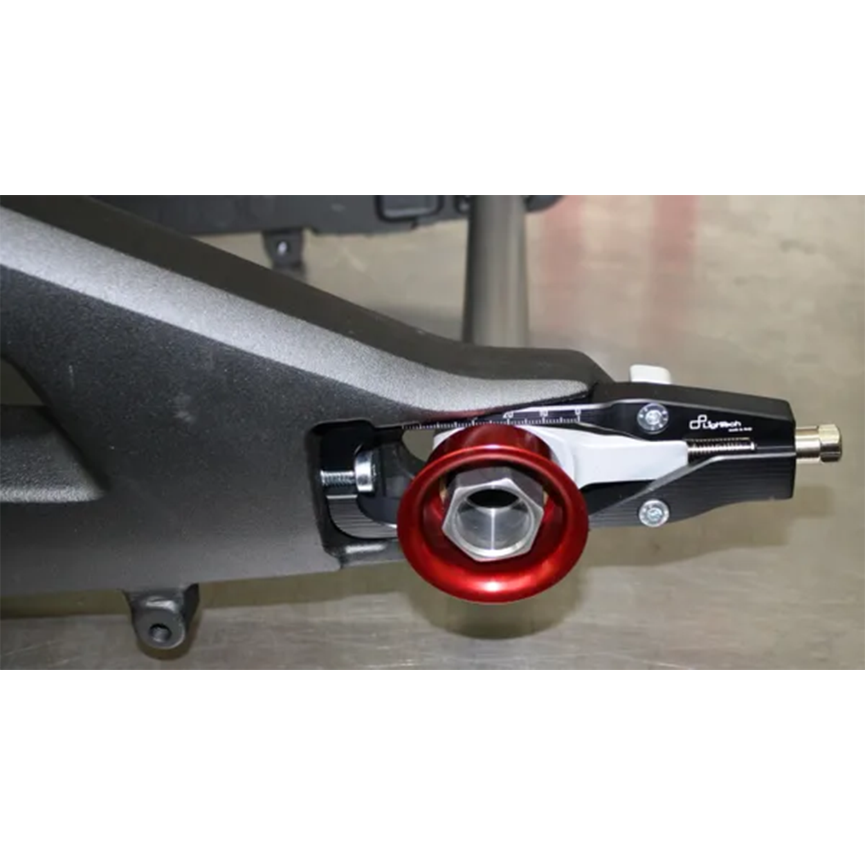 KAWASAKI ZX10 11'+ REAR QUICK CHANGE KITS – iOneMoto