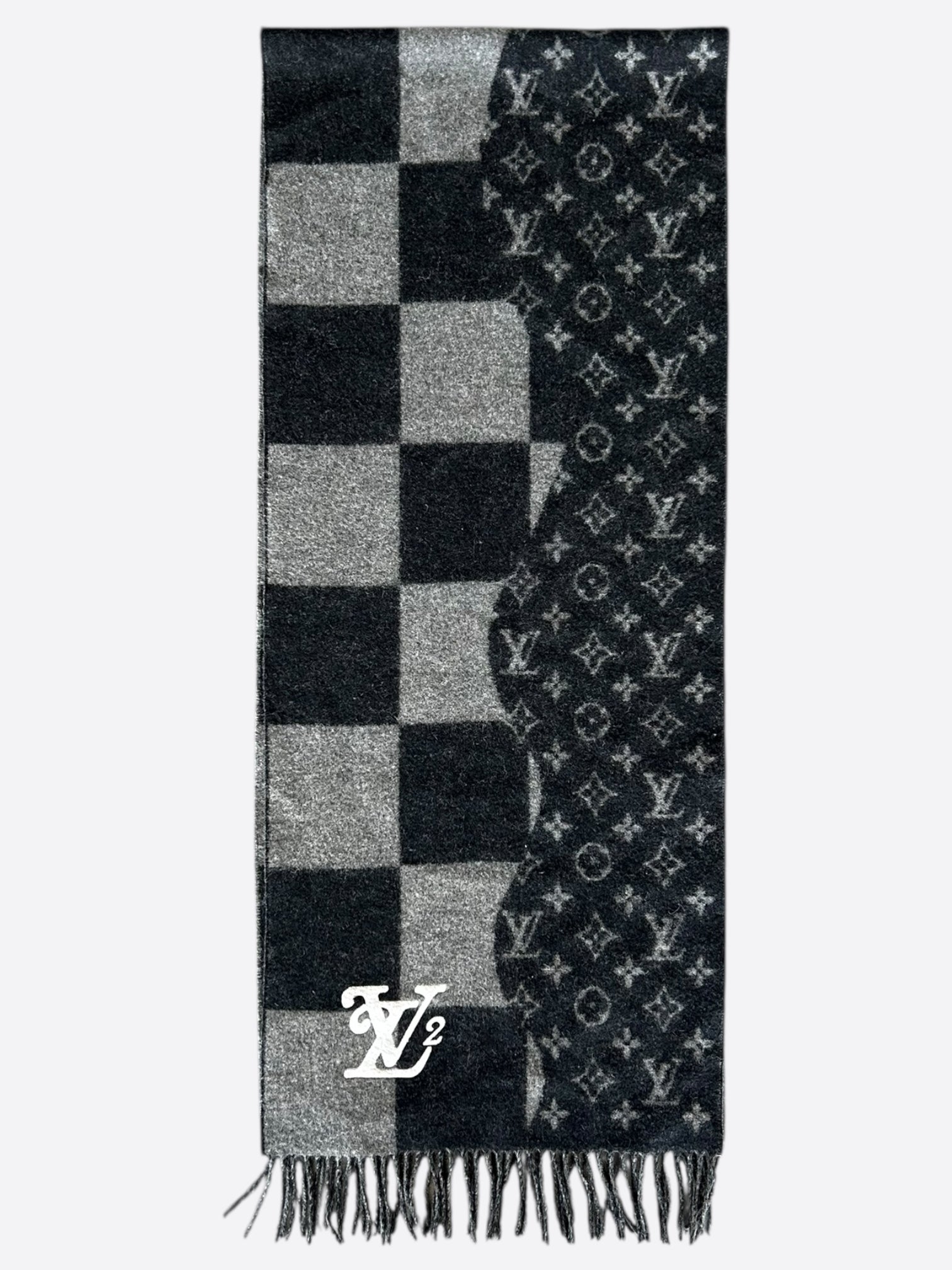 Louis Vuitton Nigo Grey Giant Damier Monogram Scarf – Savonches