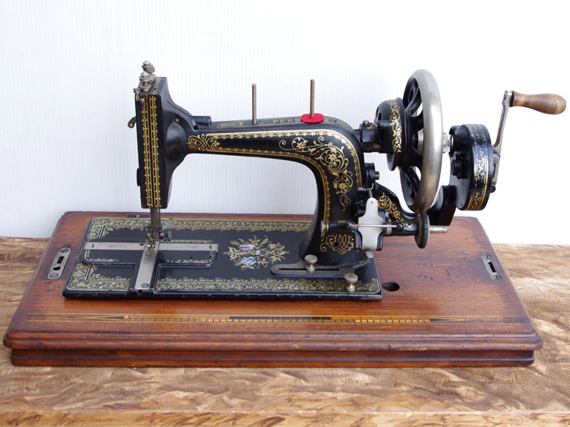 No.236 Wertheim ヴェルトハイム製 手回しミシン：アンティークミシン