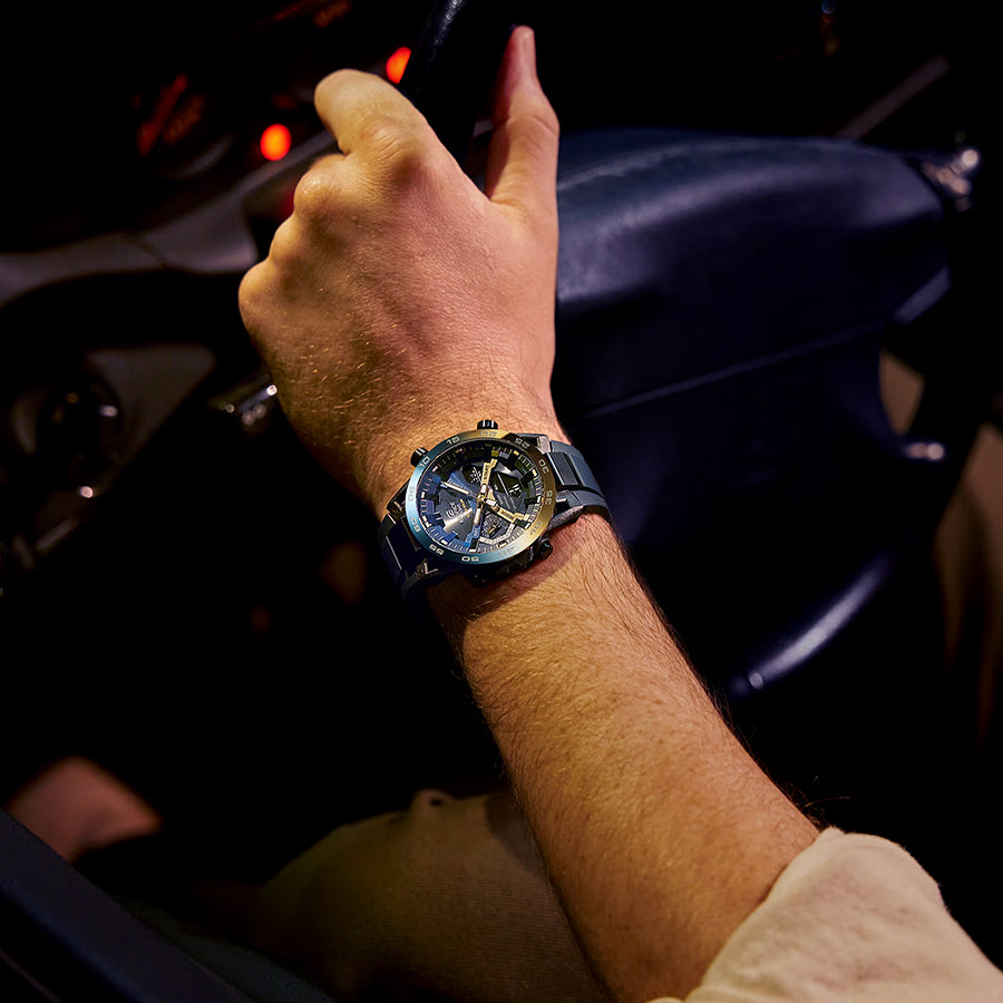 カシオ エディフィス ソスペンシオーネ ナイトタイムドライブ ECB