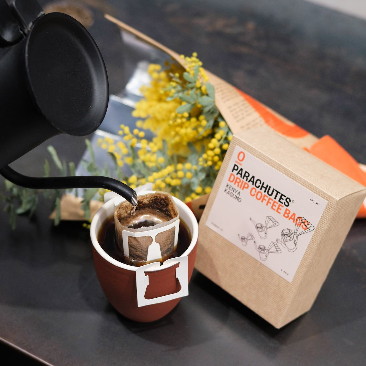 手軽に本格的なコーヒーを楽しめる「Parachute」ドリップバッグ