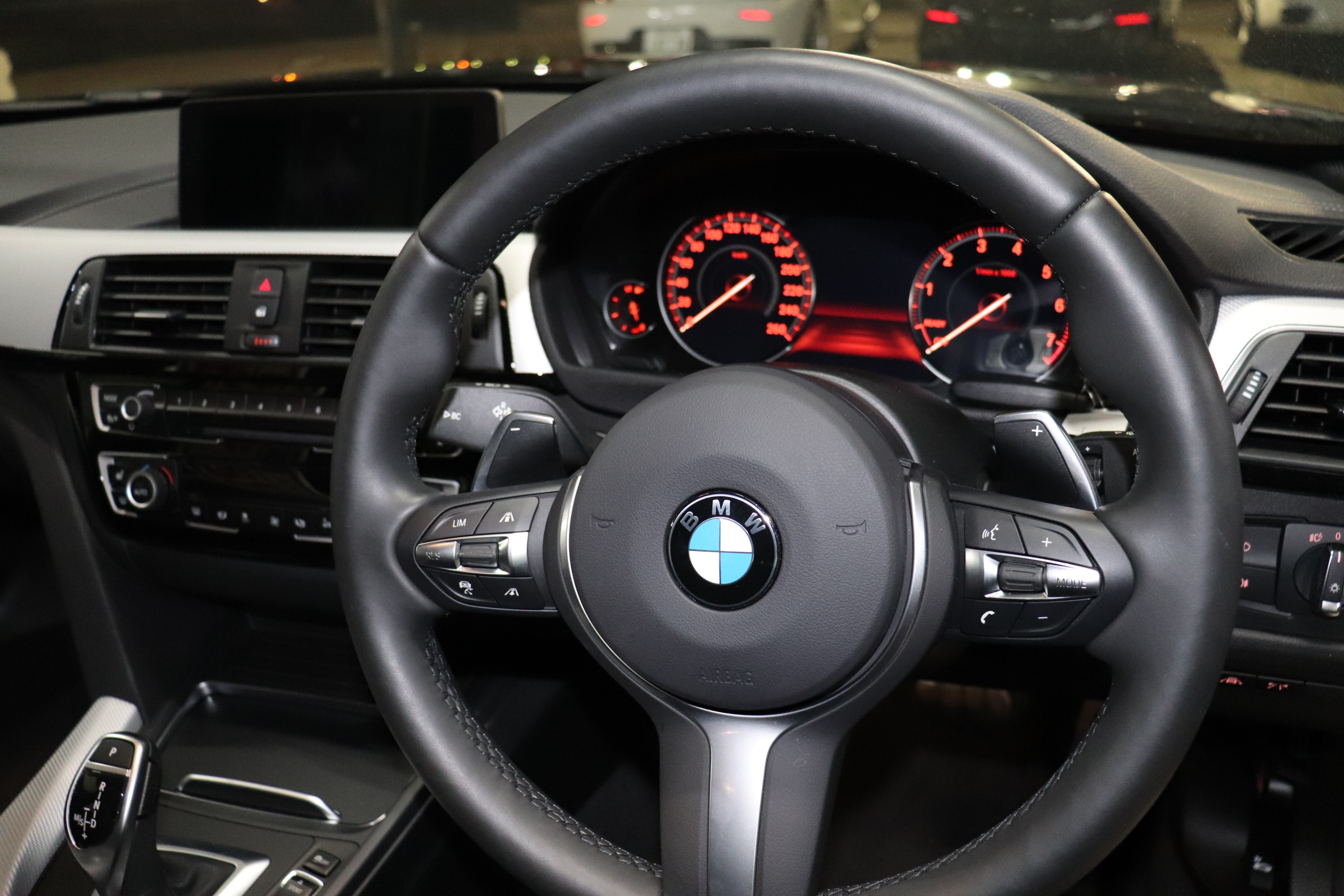 BMW F30 320iMスポーツ エディションシャドー ご成約！ 大阪市 〇米様