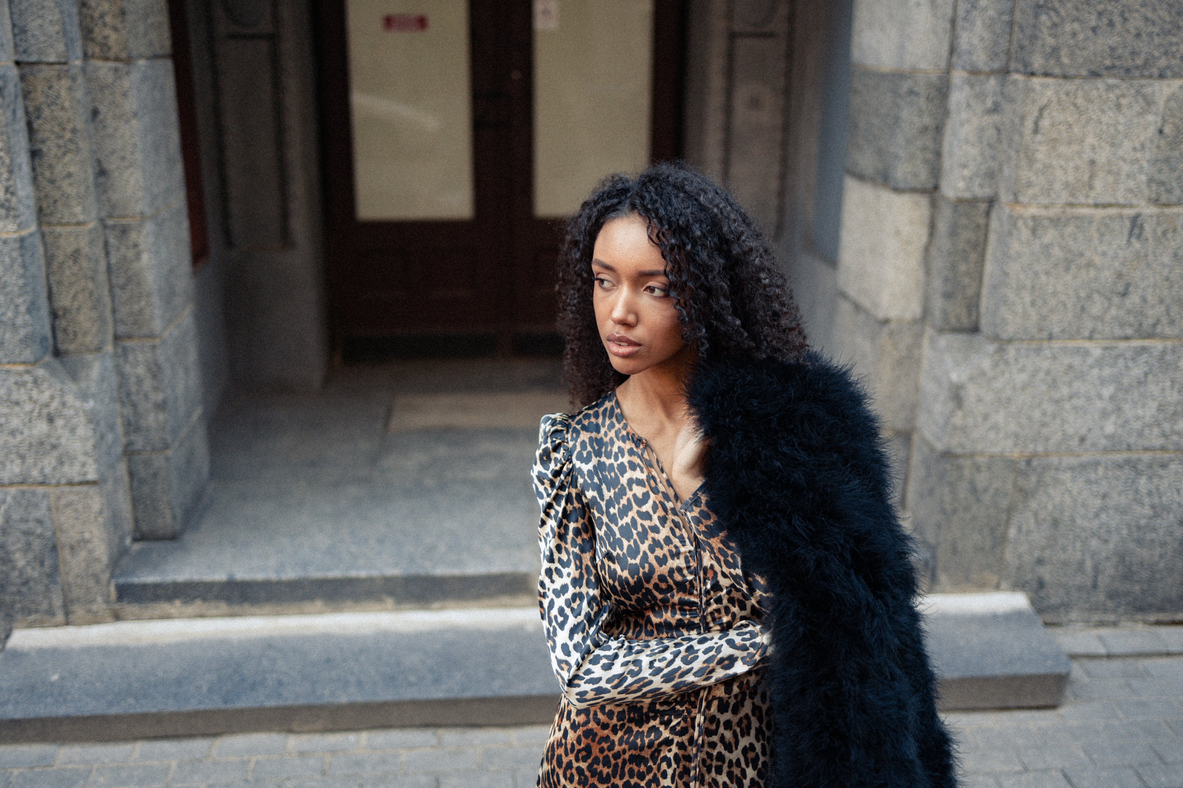 Toteme Sizing Guide and Size Conversion – The Line