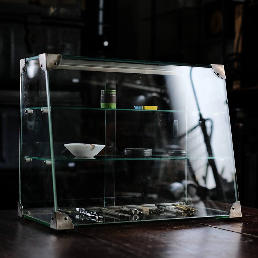 ガラスのショーケース – zakka store towi