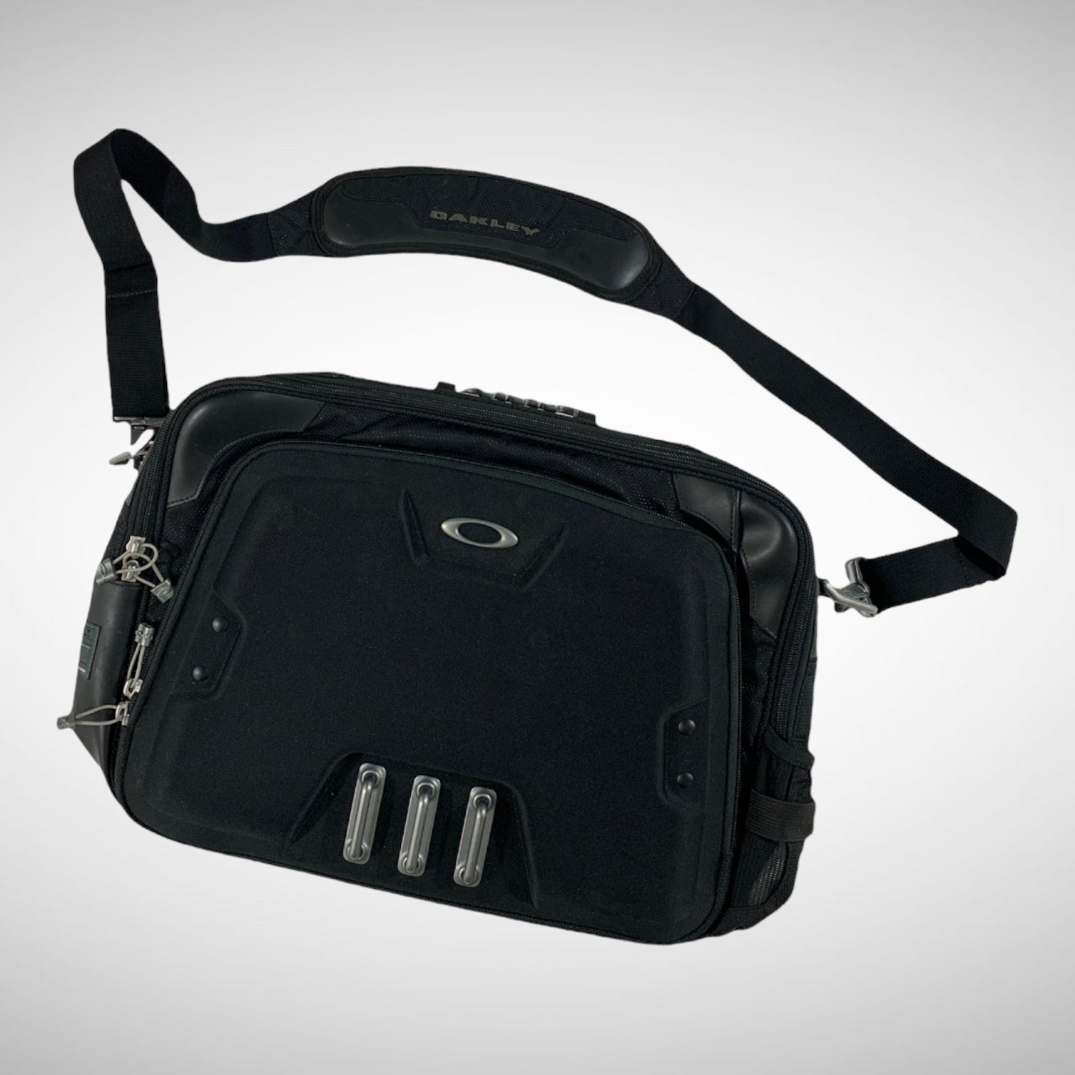 Oakley Messenger Bag – VILIS VINTAGE