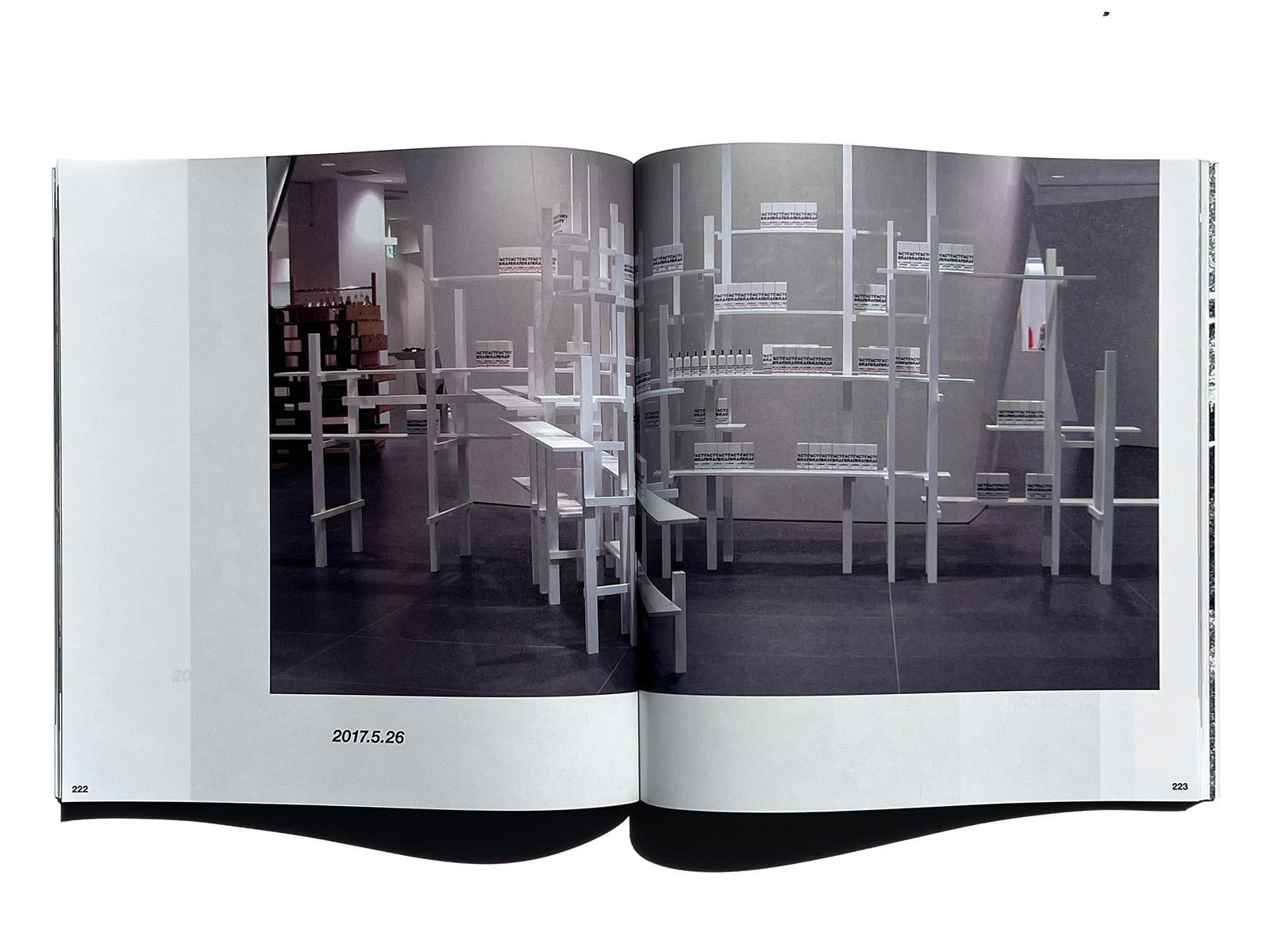 COMME des GARÇONS 1989-2023 | PAGE SPREAD