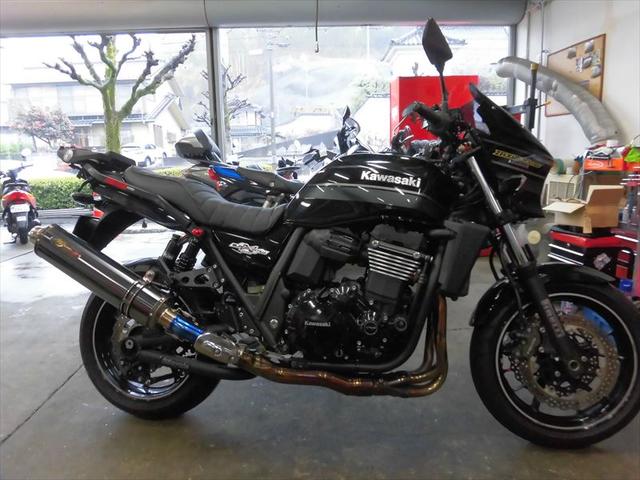 ZRX1200 ダエグ にアンダーカウルを取り付けしました バイクの修理