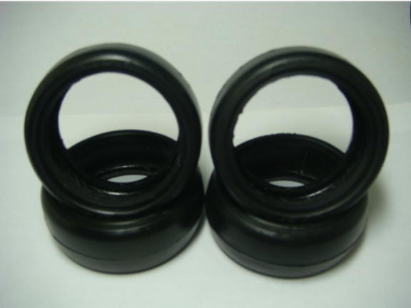 RUSH PREMIUM GRIP TYPE28CPX ツーリングタイヤ 【カーペット用/4個入】