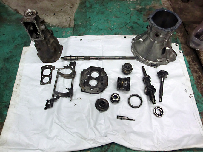 フェアレディZ S30Z ハコスカのミッション修理・オーバーホール