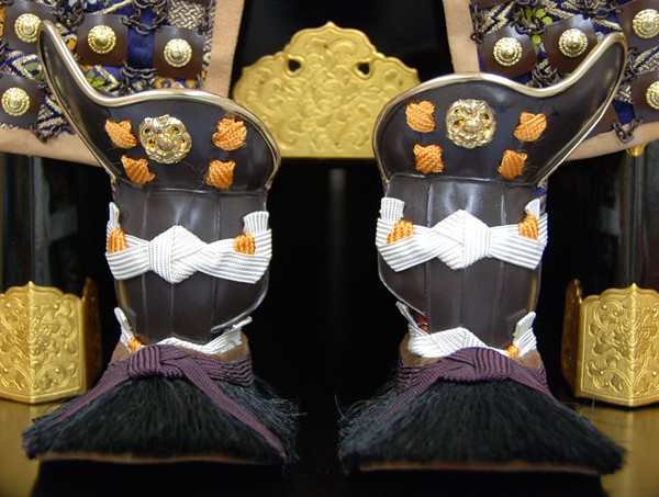 豊泉作 参分の壱（13号） 緋縅 鎧飾｜五月人形・雛人形なら人形の和光