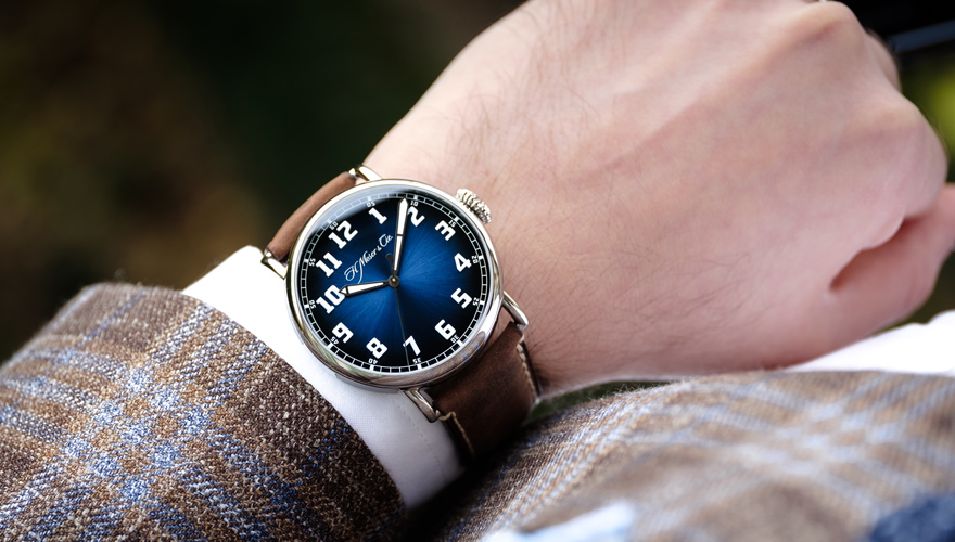 新素材「グロボライト®」でインデックス全体が光る「ヘリテージ