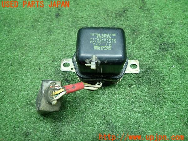 ランクル60系(HJ61V(改))後期 純正 ボルテージレギュレーター 27700